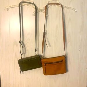 Bundle of 2 crossbody purses